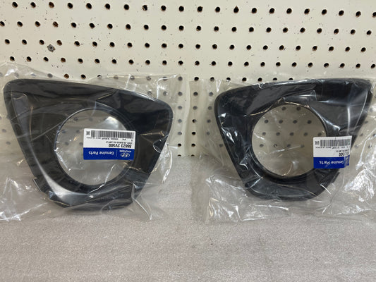 2013-2017 Veloster Turbo rear reflector bezels (stock)