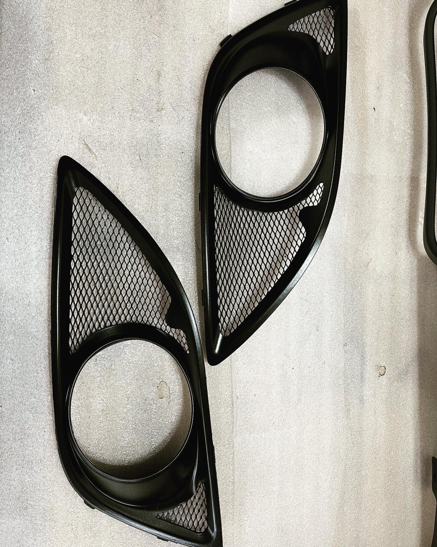 2013-2017 Veloster turbo mesh fog light bezels, double cut out